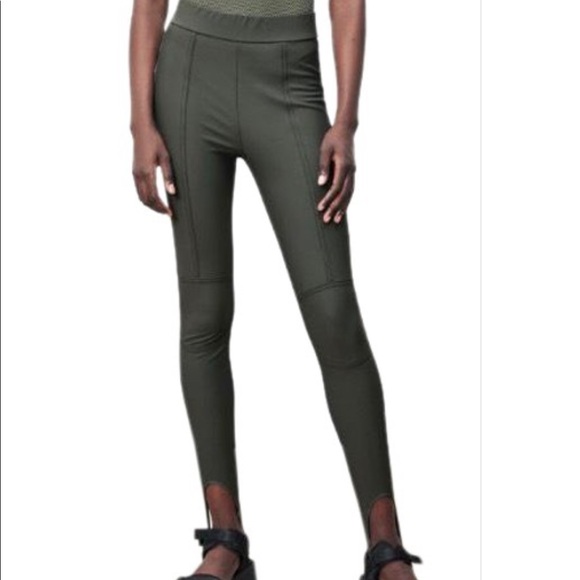 Topstitched stirrup leggings - Picture 2 of 7